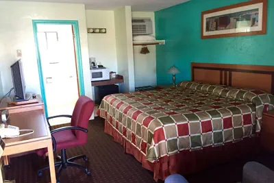 Photo 5 - Klamath Motor Lodge