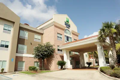 Photo 2 - Holiday Inn Express Hotel & Suites Baton Rouge North by IHG