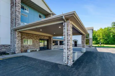 Photo 2 - Comfort Inn & Suites Weston - Wausau