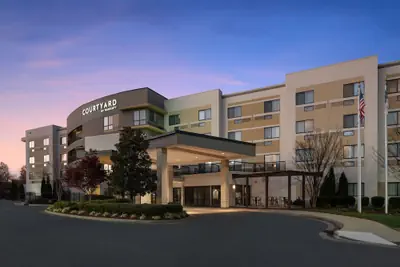 Photo 2 - Courtyard by Marriott Raleigh North