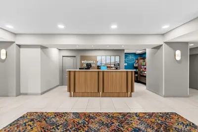 Photo 5 - Hampton Inn & Suites Peru