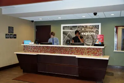 Photo 4 - Hampton Inn & Suites Cincinnati/Uptown-University Area