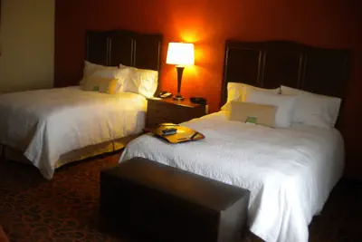 Photo 2 - Hampton Inn & Suites Cincinnati/Uptown-University Area