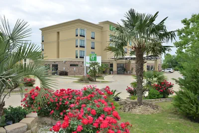Photo 2 - Holiday Inn Montgomery Airport South by IHG
