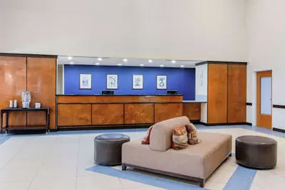 Photo 3 - Spark by Hilton Plainfield Indianapolis