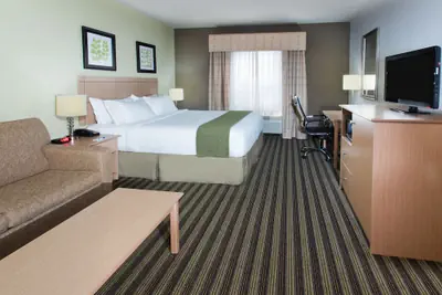 Photo 3 - Holiday Inn Express Hotel & Suites Alvarado by IHG