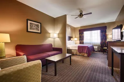 Photo 5 - Best Western Giddings Inn & Suites