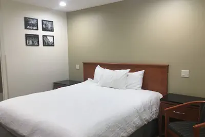 Photo 5 - Simply Home Inn & Suites