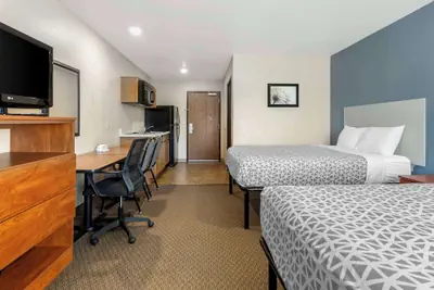 Photo 2 - WoodSpring Suites Raleigh Garner