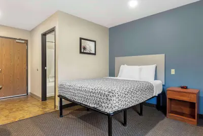 Photo 4 - WoodSpring Suites Raleigh Garner
