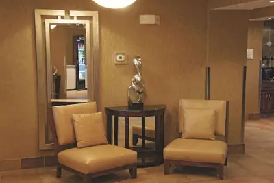 Photo 3 - La Quinta Inn & Suites by Wyndham Bismarck