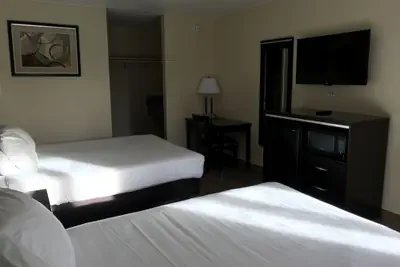 Photo 4 - Colton Inn