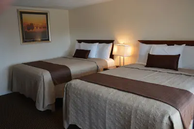 Photo 4 - Liberty Inn