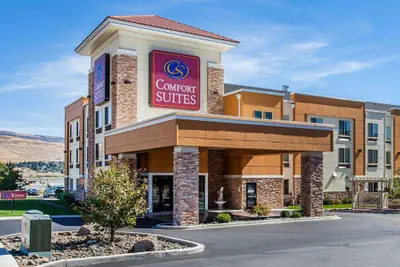 Photo 2 - Comfort Suites Wenatchee Leavenworth