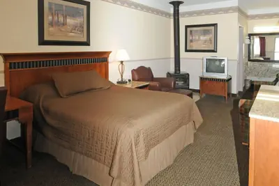 Photo 5 - Silver Spruce Inn