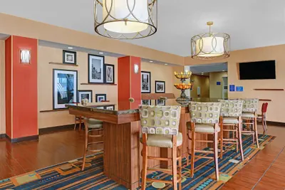 Photo 3 - Hampton Inn Deming