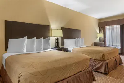 Photo 5 - Best Western Bastrop Pines Inn