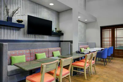 Photo 5 - Hampton Inn & Suites Syracuse Dewitt