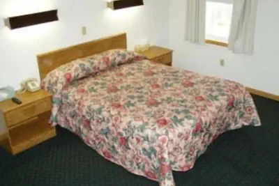 Photo 3 - Sunset Inn