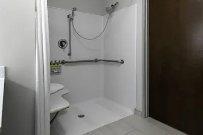 Photo 5 - Holiday Inn Express Hotel & Suites CORDELE NORTH by IHG