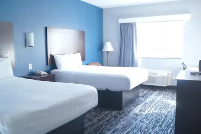 Photo 4 - Magnolia Inn and Suites Olive Branch