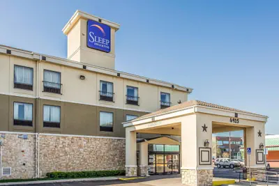 Photo 2 - Sleep Inn & Suites West Medical Center