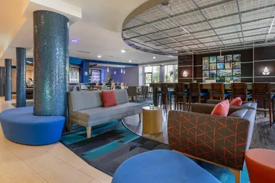 Photo 5 - Cambria Hotel Ft Lauderdale, Airport South & Cruise Port