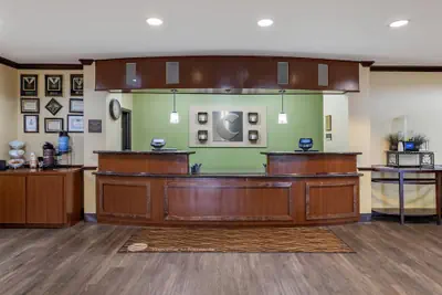 Photo 3 - Comfort Inn & Suites Navasota