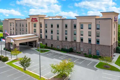Photo 2 - Hampton Inn & Suites Winston-Salem/University Area, NC