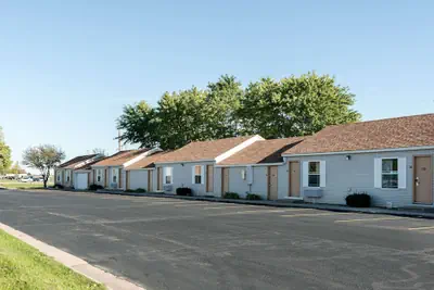 Photo 2 - Rodeway Inn & Suites Austin I-90