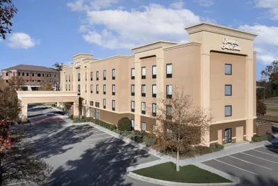 Photo 2 - Hampton Inn & Suites Laurel, MS