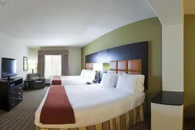 Photo 3 - Holiday Inn Express Hotel & Suites DALLAS WEST by IHG