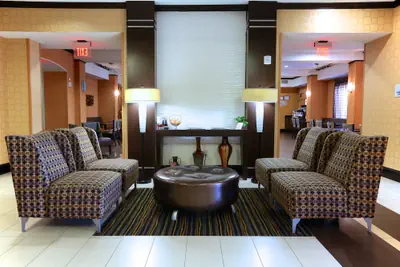 Photo 2 - Holiday Inn Express Hotel & Suites DALLAS WEST by IHG