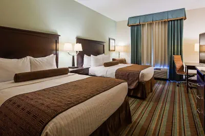 Photo 5 - Best Western Plus Chain of Lakes Inn & Suites