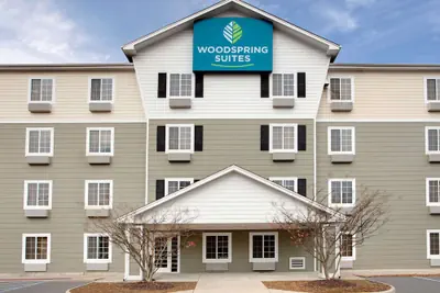 Photo 2 - WoodSpring Suites Chesapeake - Norfolk South