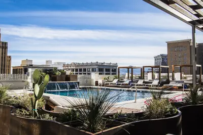 Photo 2 - Hotel Indigo El Paso Downtown by IHG