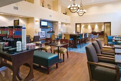 Photo 5 - Hampton Inn & Suites Baton Rouge/Port Allen
