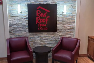 Photo 3 - Red Roof Inn & Suites Midland