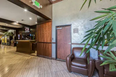 Photo 4 - Econo Lodge Lake Elsinore Casino