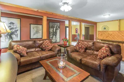 Photo 4 - Rodeway Inn Rifle