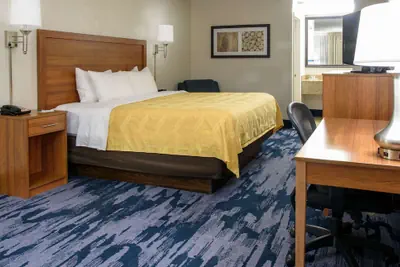 Photo 4 - Quality Inn Lewisburg