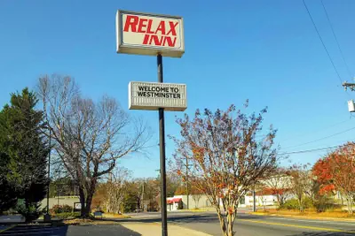 Photo 2 - Relax Inn Westminster