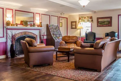 Photo 5 - Clarion Inn Strasburg - Lancaster