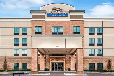 Photo 2 - Baymont by Wyndham Denver International Airport