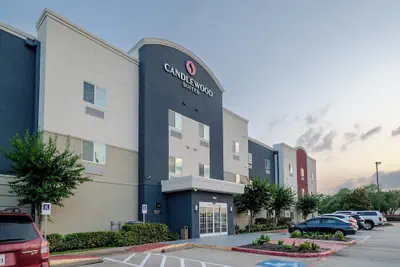 Photo 2 - Candlewood Suites Deer Park TX by IHG