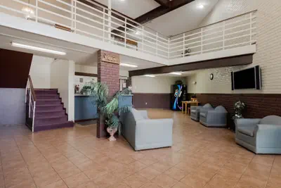Photo 5 - OYO Hotel Morton/East Peoria I-74