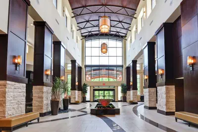 Photo 4 - Embassy Suites by Hilton Savannah Airport