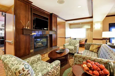 Photo 5 - Hampton Inn & Suites Folsom