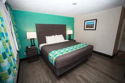 Photo 5 - Relax Inn