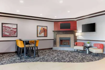 Photo 3 - Best Western Carthage Inn & Suites